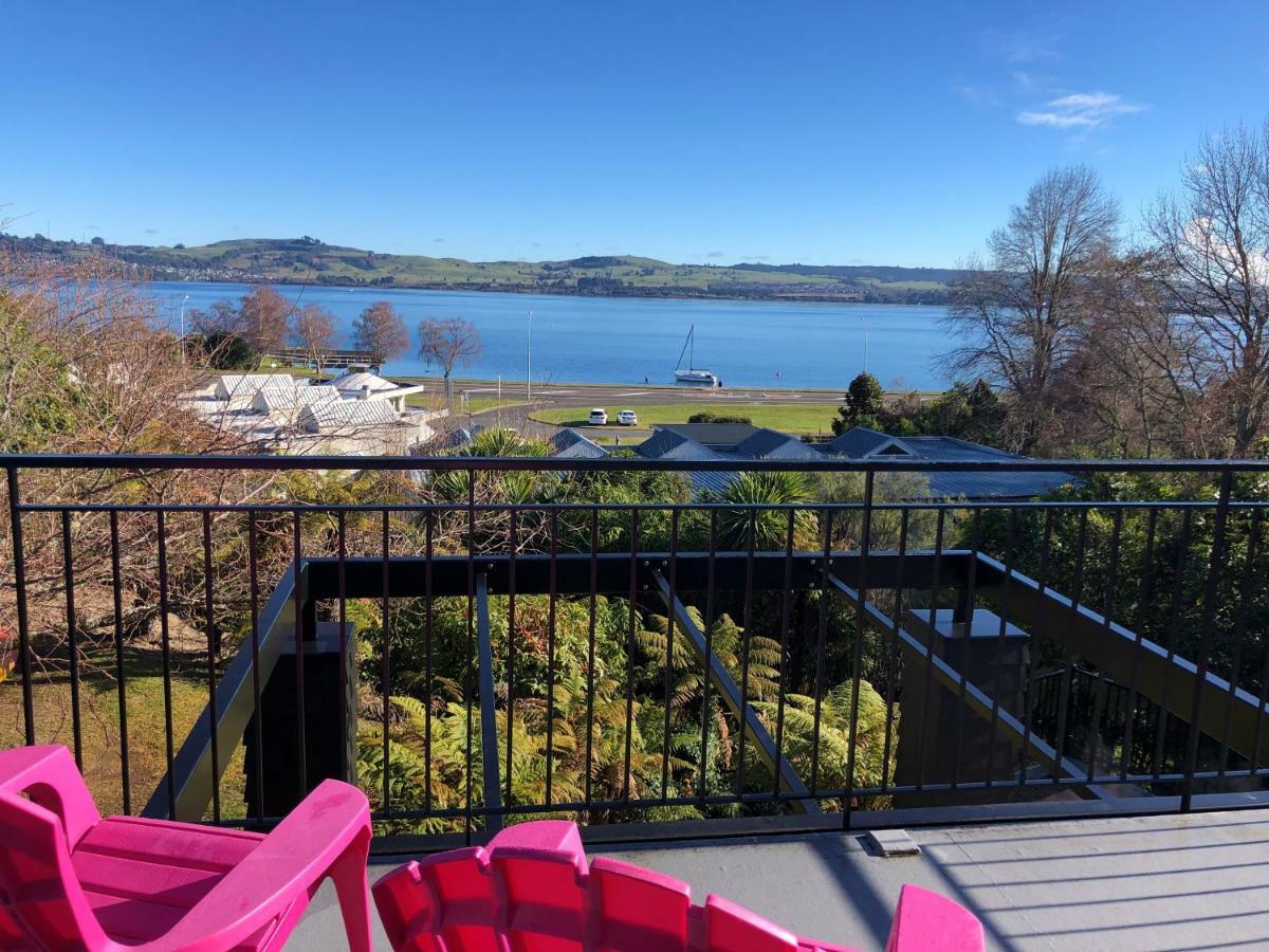 Bayview Lake Taupo Bagian luar foto